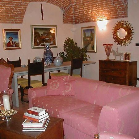 Torre Dei Frati Bed & Breakfast Fossano Exteriör bild