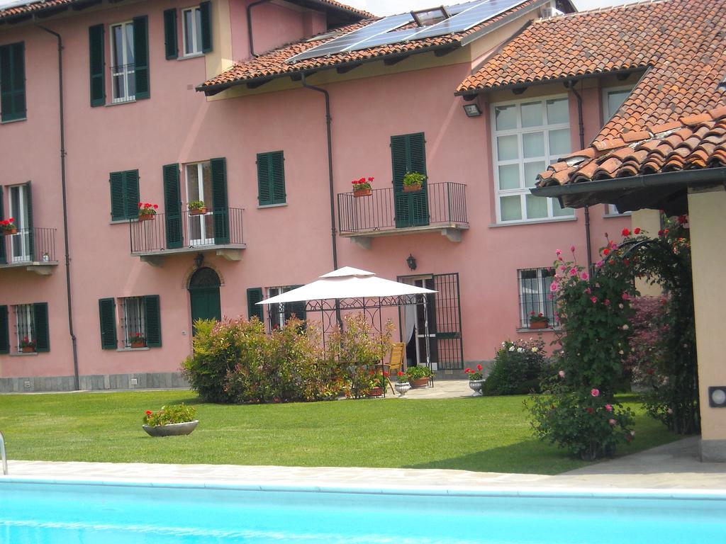 Torre Dei Frati Bed & Breakfast Fossano Exteriör bild